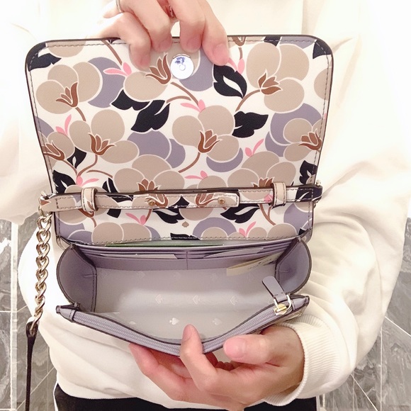 ❗️SALE Kate Spade Cameron Breezy Floral Crossbody - Picture 6 of 6